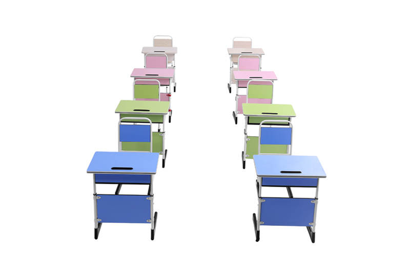 學生課桌椅廠家